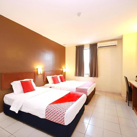 Super Oyo 447 Comfort Hotel Meru Κλάνγκ Εξωτερικό φωτογραφία