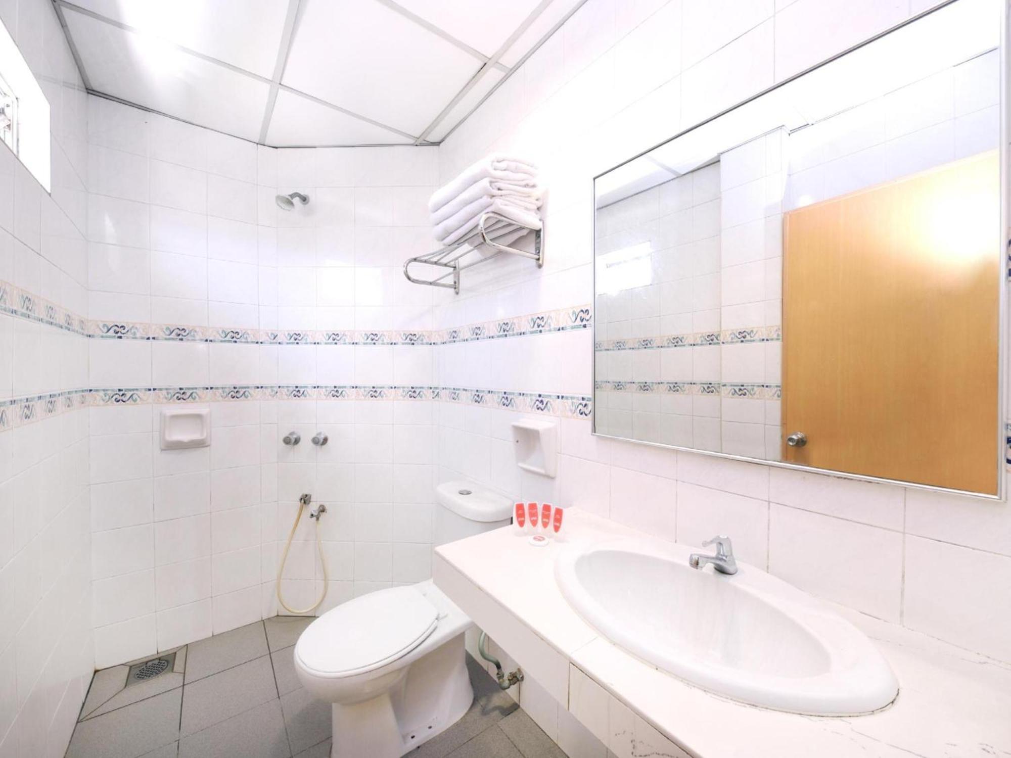 Super Oyo 447 Comfort Hotel Meru Κλάνγκ Εξωτερικό φωτογραφία
