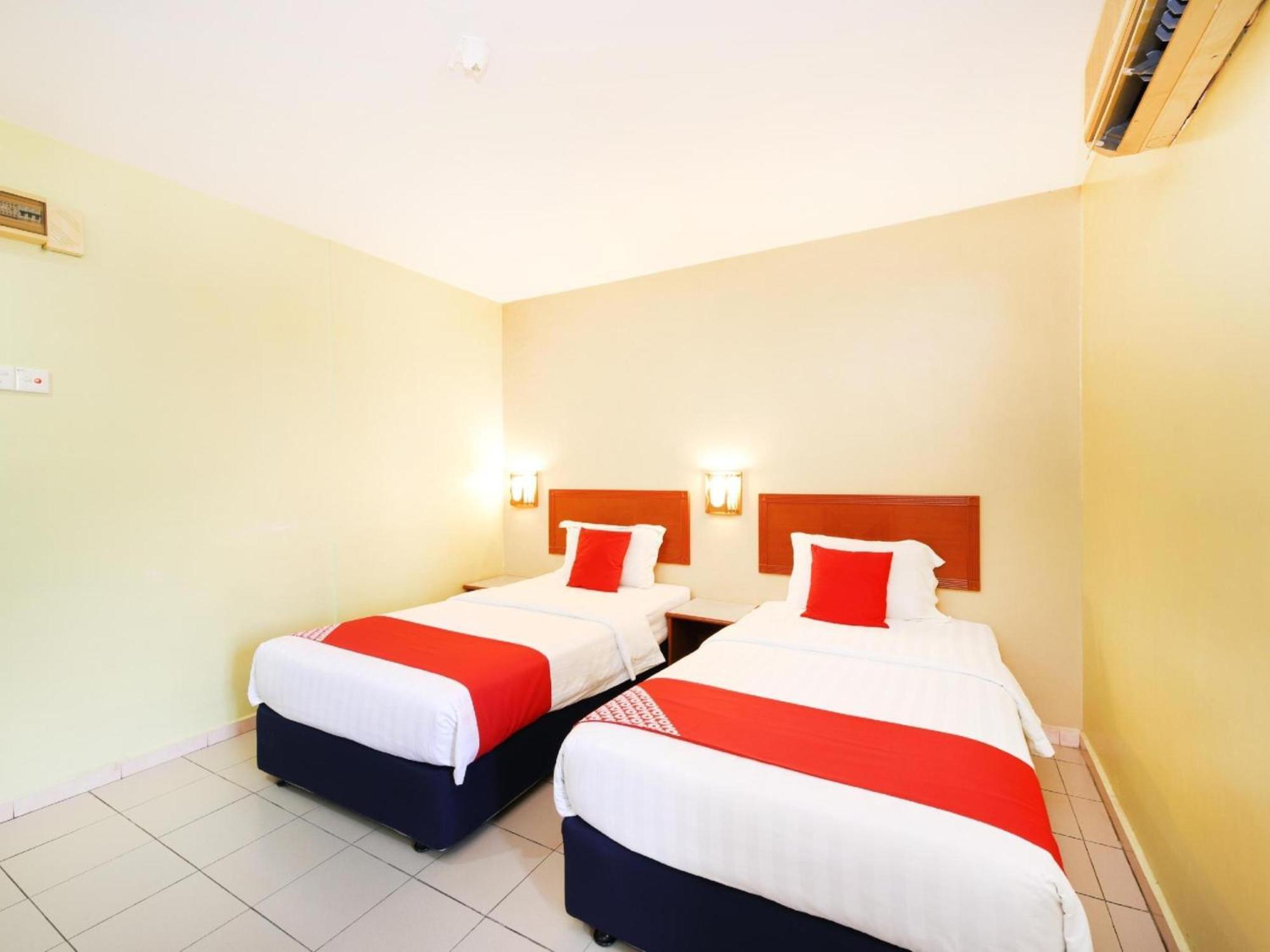 Super Oyo 447 Comfort Hotel Meru Κλάνγκ Εξωτερικό φωτογραφία