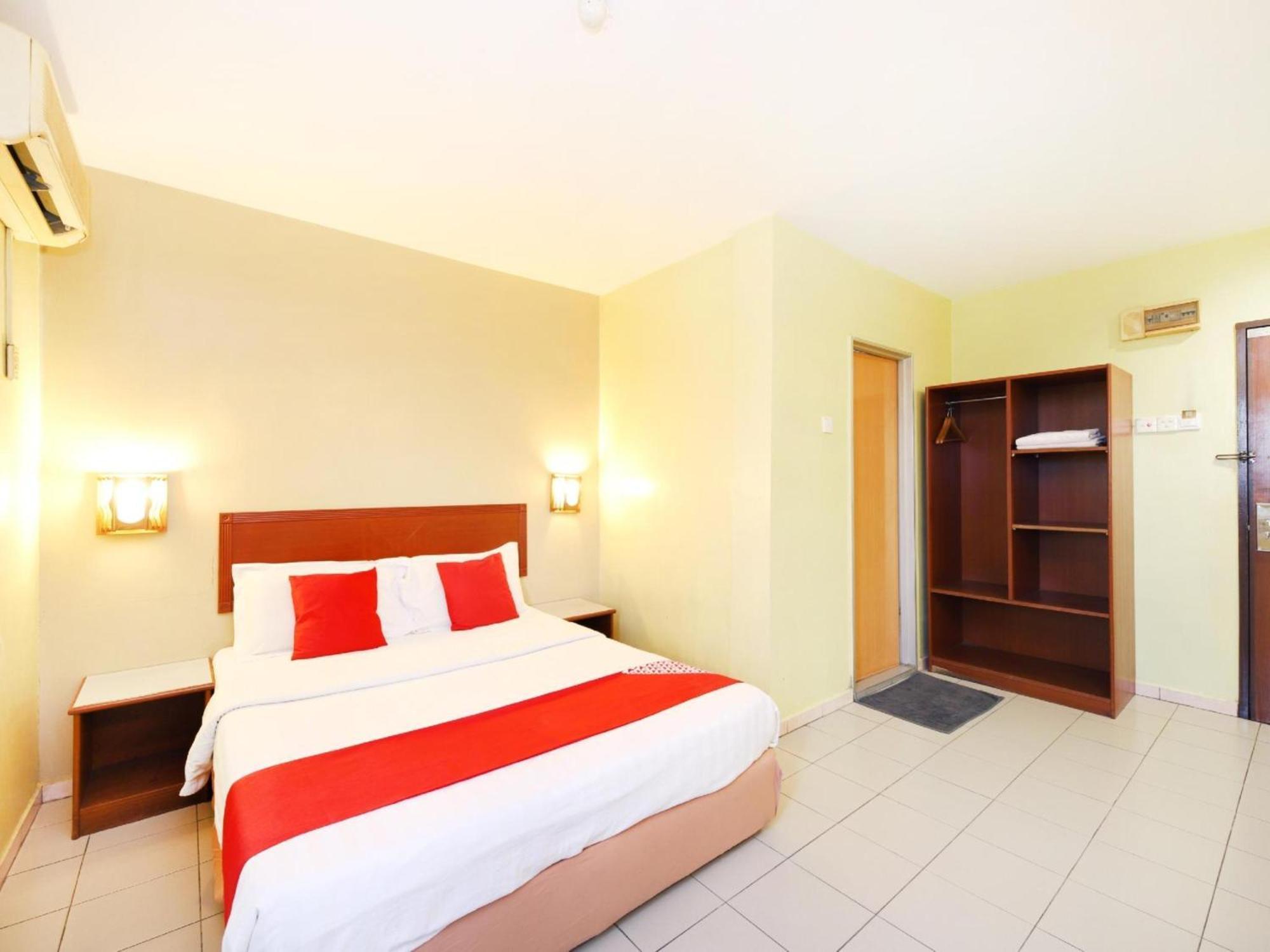 Super Oyo 447 Comfort Hotel Meru Κλάνγκ Εξωτερικό φωτογραφία