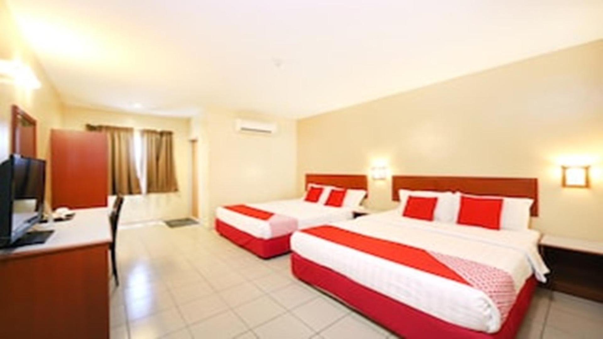 Super Oyo 447 Comfort Hotel Meru Κλάνγκ Εξωτερικό φωτογραφία